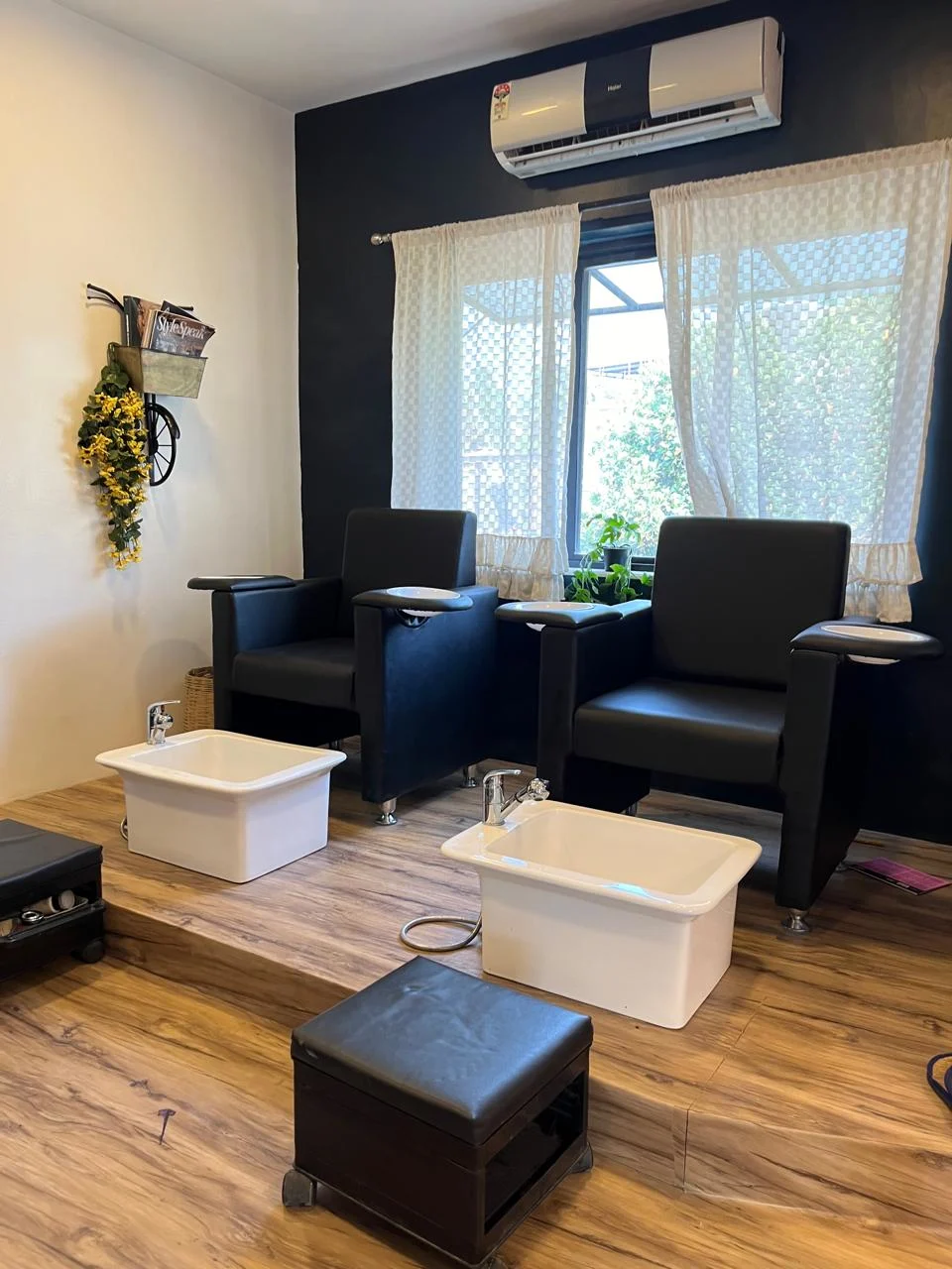 Pedicure spa station setup at Bizarre Salon Lulanagar Pune